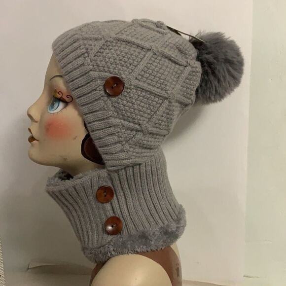 NWT POM POM FAUX‎ FUR LINED BEANIE HATS FACE & NECK COVERING - Picture 2 of 8